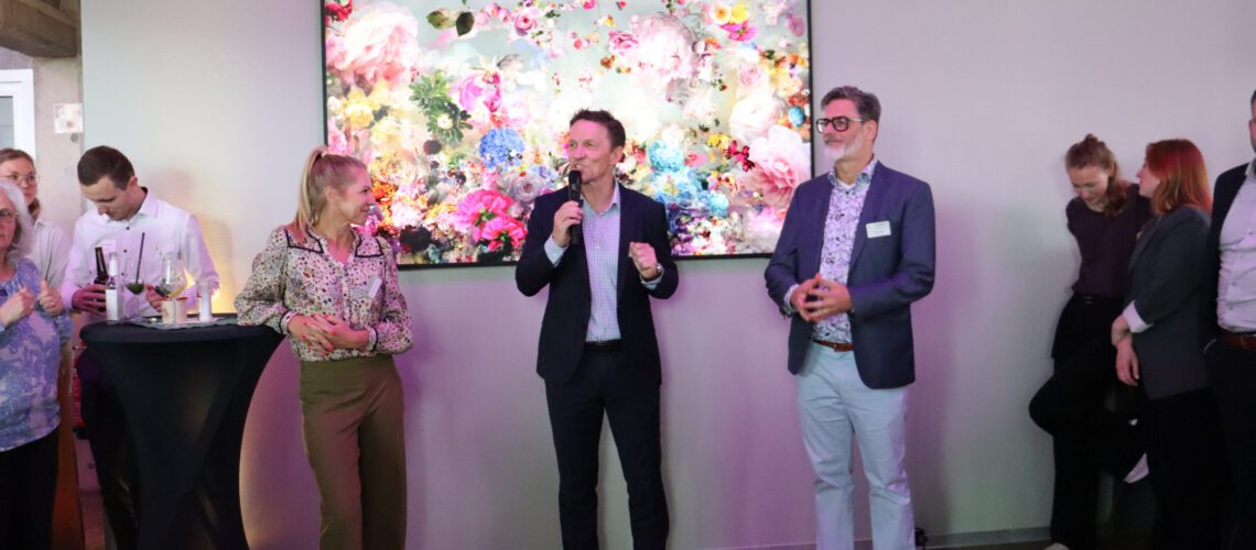 Rede der Partner Dominique Neumann, Michael rosenbaum und Attila Nagy zur Büroeinweihung rosenbaum nagy